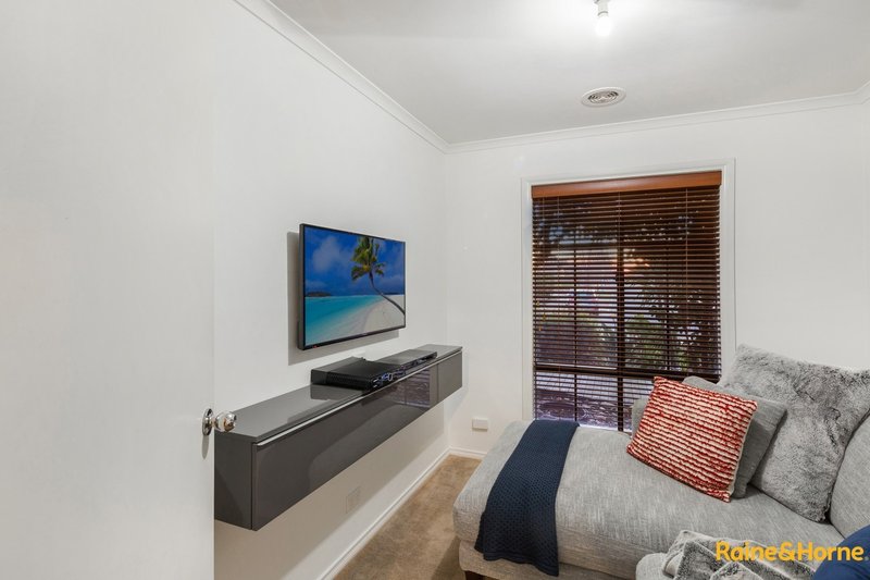 Photo - 11 Rushcutters Place, Taylors Hill VIC 3037 - Image 10