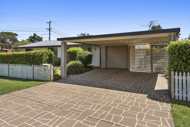 Photo - 11 Ruth Street, Centenary Heights QLD 4350 - Image 1