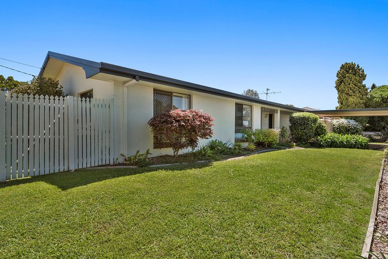 Photo - 11 Ruth Street, Centenary Heights QLD 4350 - Image 2