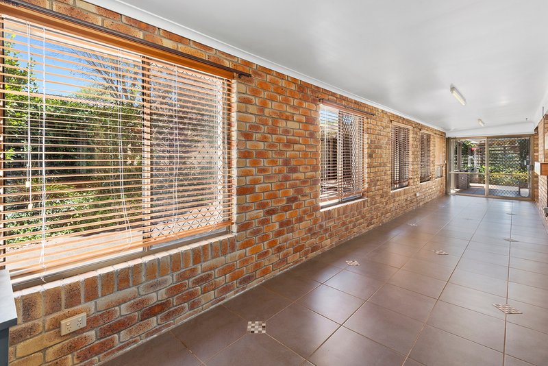 Photo - 11 Ruth Street, Centenary Heights QLD 4350 - Image 8