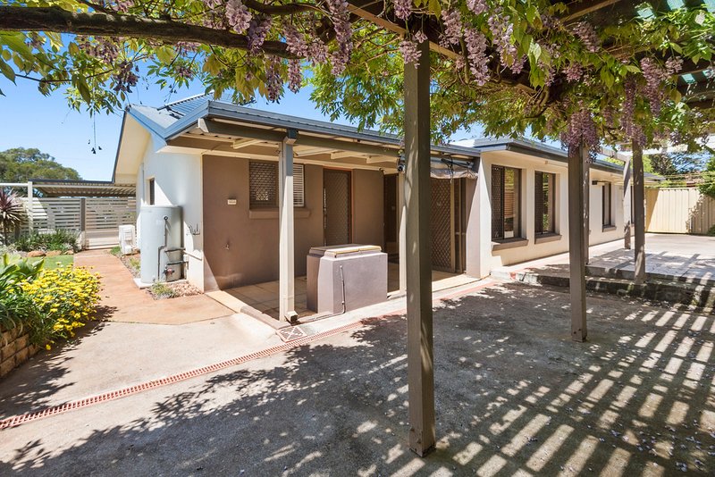 Photo - 11 Ruth Street, Centenary Heights QLD 4350 - Image 9