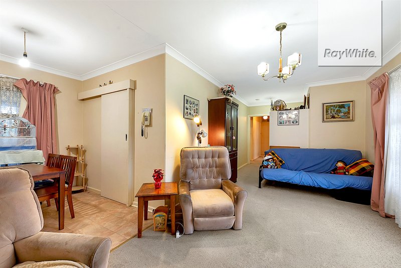 Photo - 11 Ryder Avenue, Parafield Gardens SA 5107 - Image 7