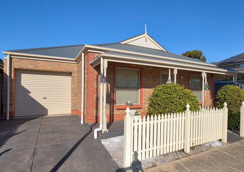 11 Salmon Gum Crescent, Blakeview SA 5114