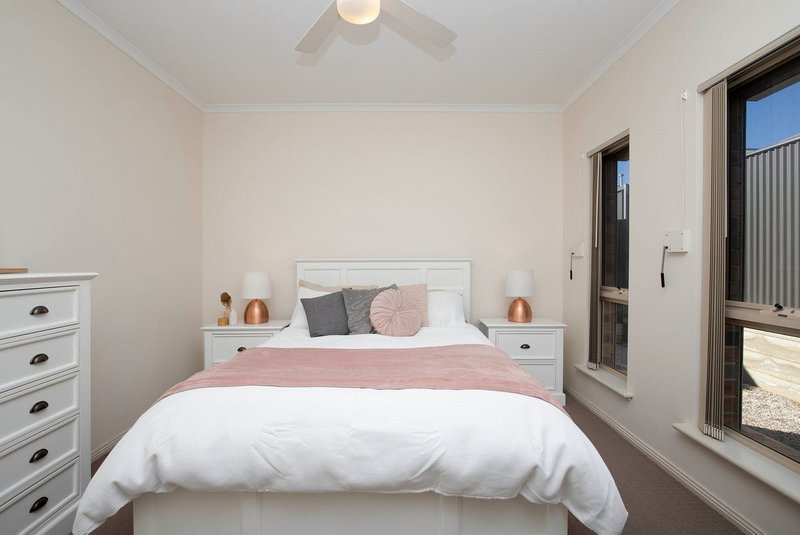 Photo - 11 Salmon Gum Crescent, Blakeview SA 5114 - Image 3