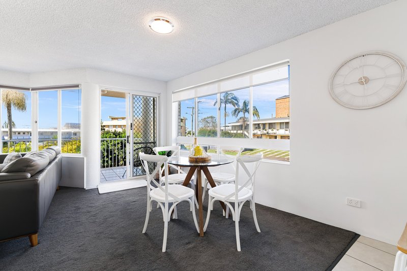 Photo - 1/1 Saltair Street, Kings Beach QLD 4551 - Image 4