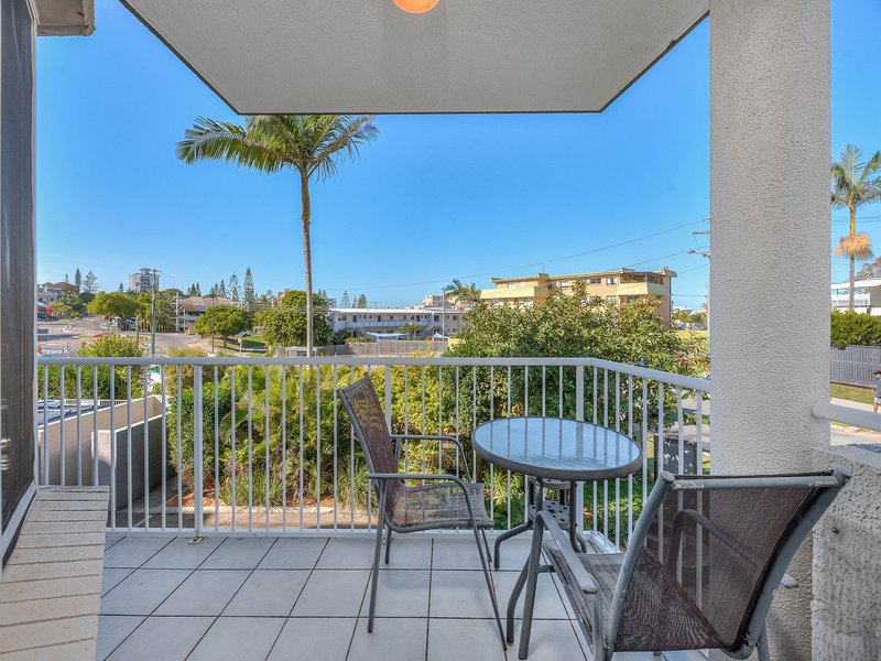 Photo - 1/1 Saltair Street, Kings Beach QLD 4551 - Image 9