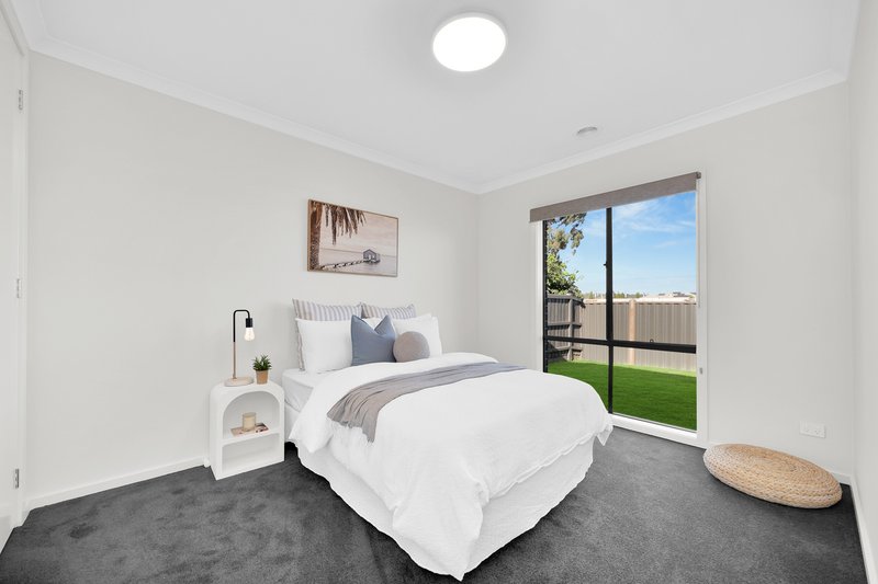Photo - 11 Sanctuary Circuit, Beveridge VIC 3753 - Image 13