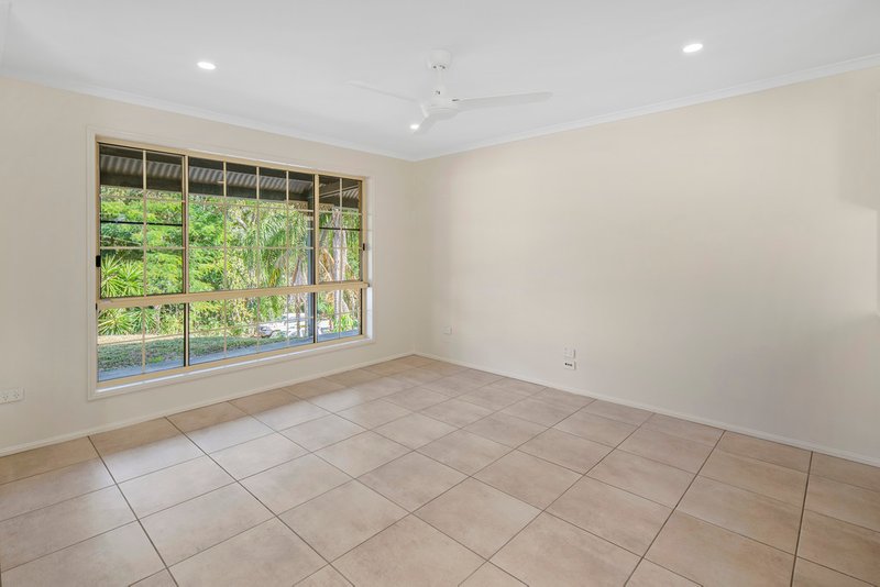 Photo - 11 Sandpiper Crescent, Jubilee Pocket QLD 4802 - Image 15