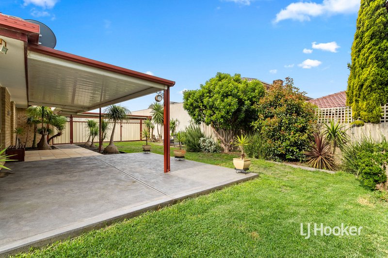 Photo - 11 Sandstone Avenue, Seabrook VIC 3028 - Image 14