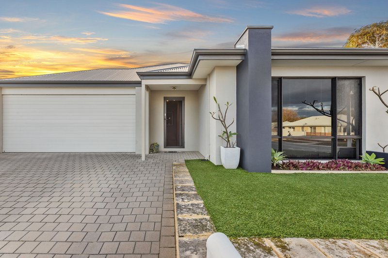 Photo - 11 Santapola Approach, Alkimos WA 6038 - Image 2