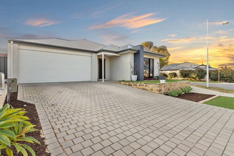 Photo - 11 Santapola Approach, Alkimos WA 6038 - Image 4