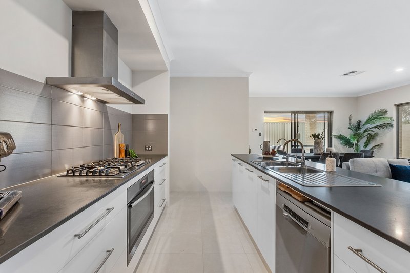 Photo - 11 Santapola Approach, Alkimos WA 6038 - Image 13