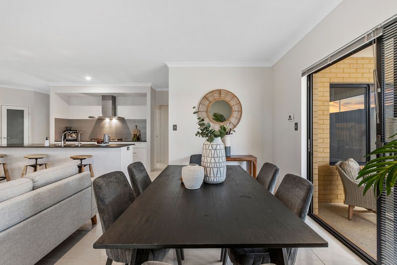 Photo - 11 Santapola Approach, Alkimos WA 6038 - Image 22