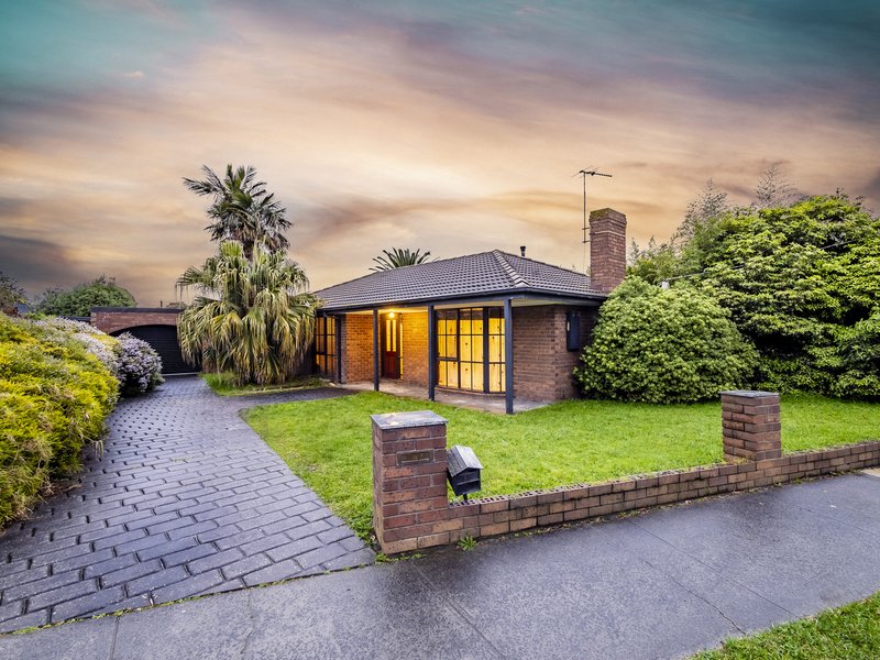 11 Sarah Place, Hampton Park VIC 3976