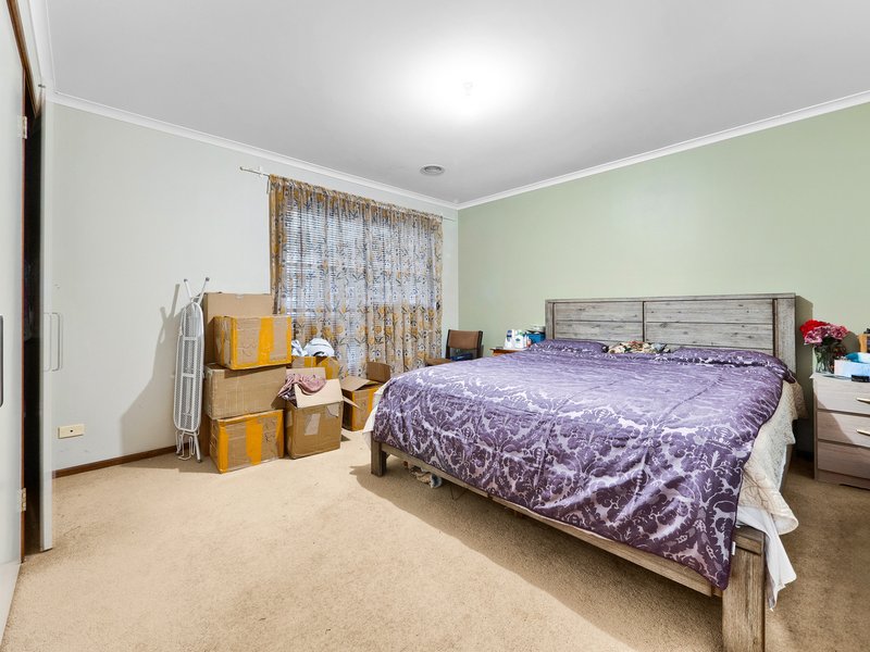 Photo - 11 Sarah Place, Hampton Park VIC 3976 - Image 15