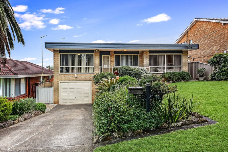 11 Saric Avenue, Georges Hall NSW 2198