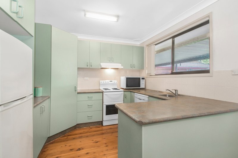 Photo - 11 Saville Rd , Dapto NSW 2530 - Image 4