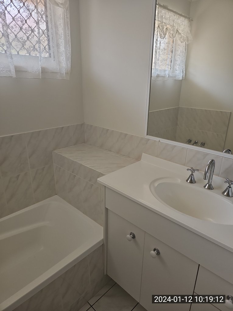 Photo - 1/1 Savoy Court, Kingaroy QLD 4610 - Image 14