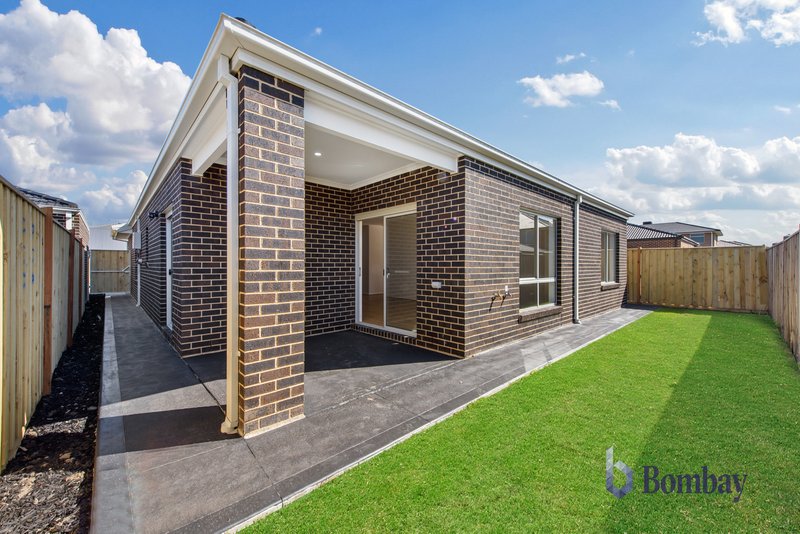 Photo - 11 Savoy Road, Wollert VIC 3750 - Image 12