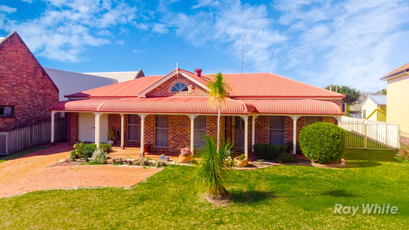 11 Schaeffer Close, Grafton NSW 2460