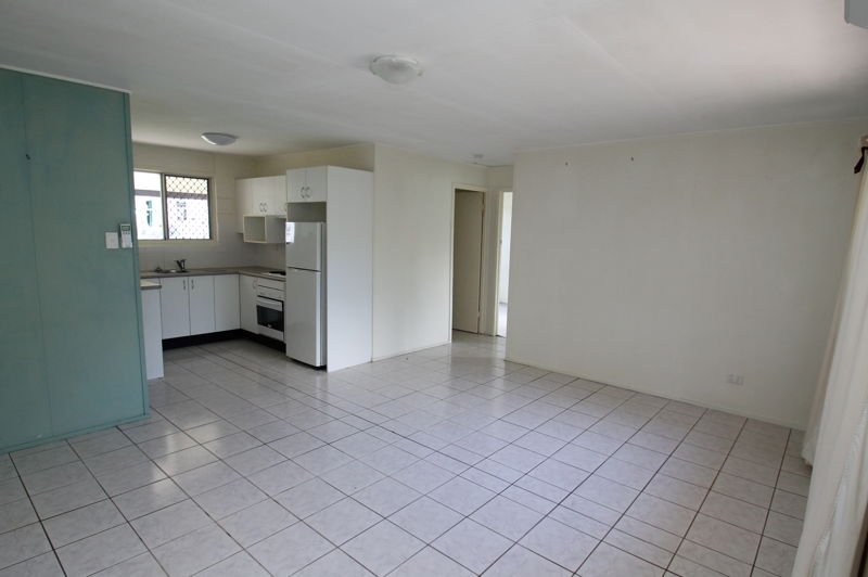 Photo - 1/1 Schafer Street, Clinton QLD 4680 - Image 2