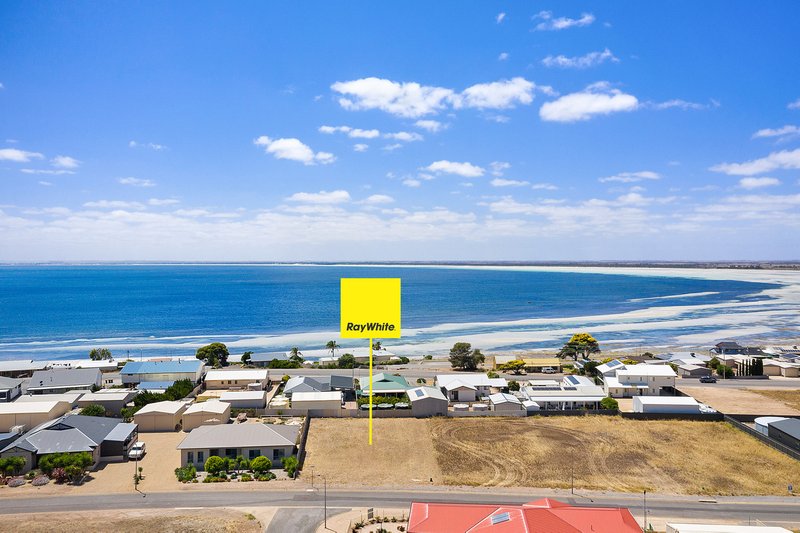 11 Seascape Road, Point Turton SA 5575