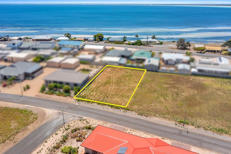 11 Seascape Road, Point Turton SA 5575