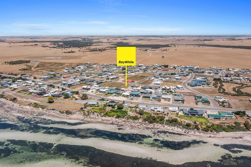 Photo - 11 Seascape Road, Point Turton SA 5575 - Image 7