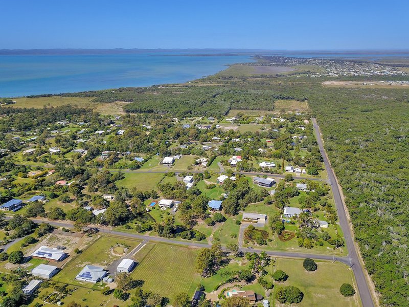 Photo - 11 Seaview Drive, Booral QLD 4655 - Image 4