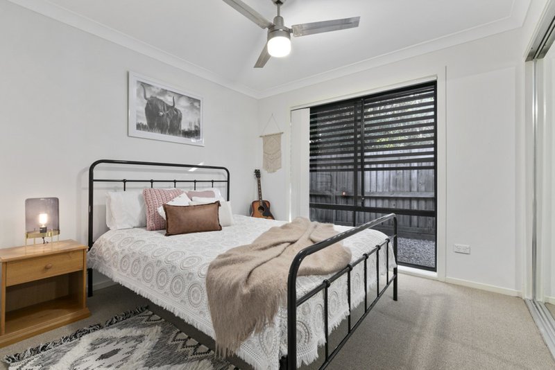 Photo - 11 Serene Place, Birkdale QLD 4159 - Image 11