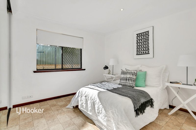 Photo - 11 Serica Street, Hallett Cove SA 5158 - Image 13