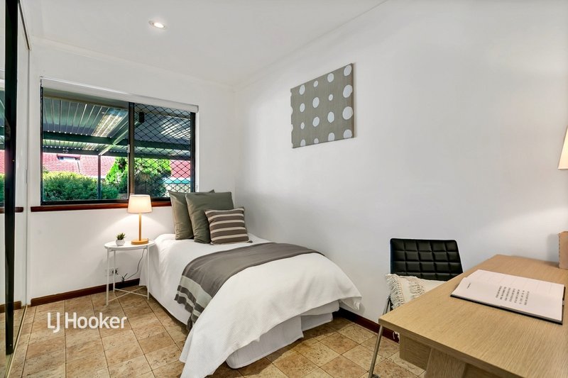 Photo - 11 Serica Street, Hallett Cove SA 5158 - Image 14