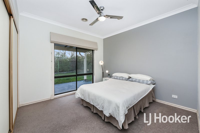 Photo - 11 Settlers Court, Pakenham VIC 3810 - Image 12