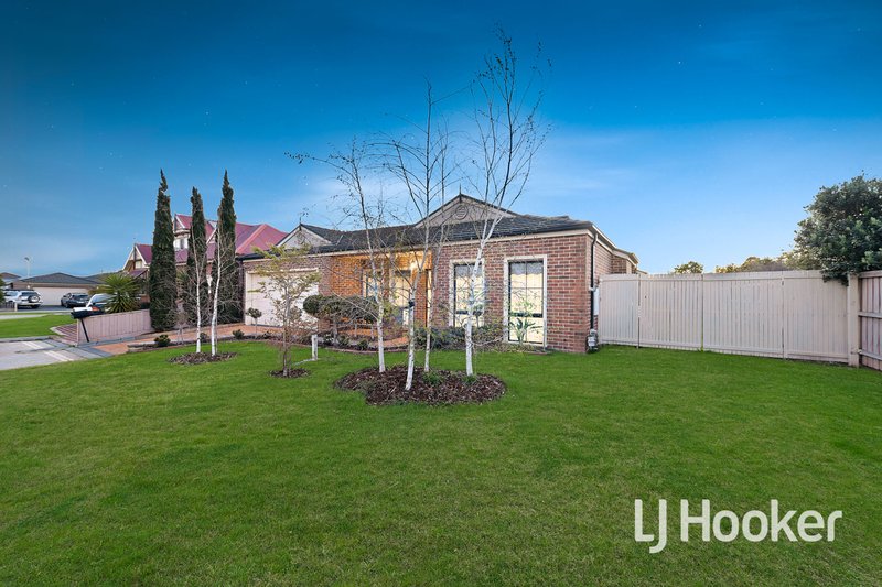 Photo - 11 Settlers Court, Pakenham VIC 3810 - Image 22