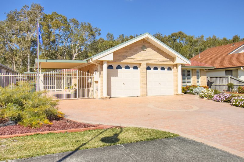 11 Settlers Way, Tea Gardens NSW 2324