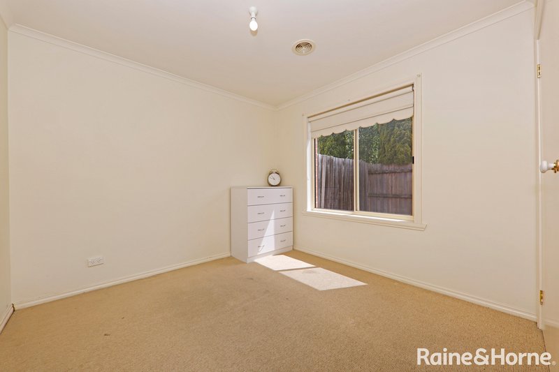 Photo - 11 Severn Court, Roxburgh Park VIC 3064 - Image 10