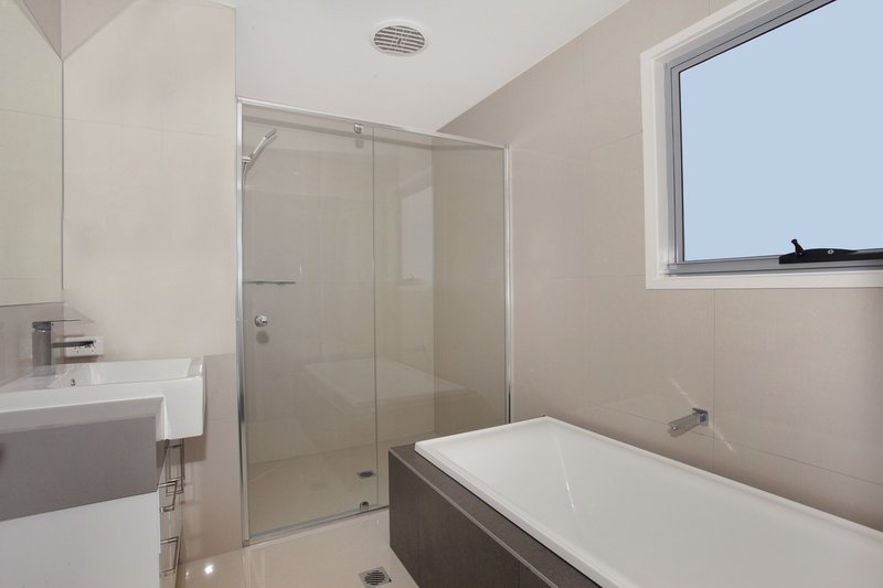 Photo - 1/1 Severn Place, Pelican Waters QLD 4551 - Image 11