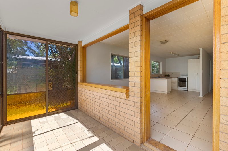 Photo - 11 Shamrock Street, Ormiston QLD 4160 - Image 5