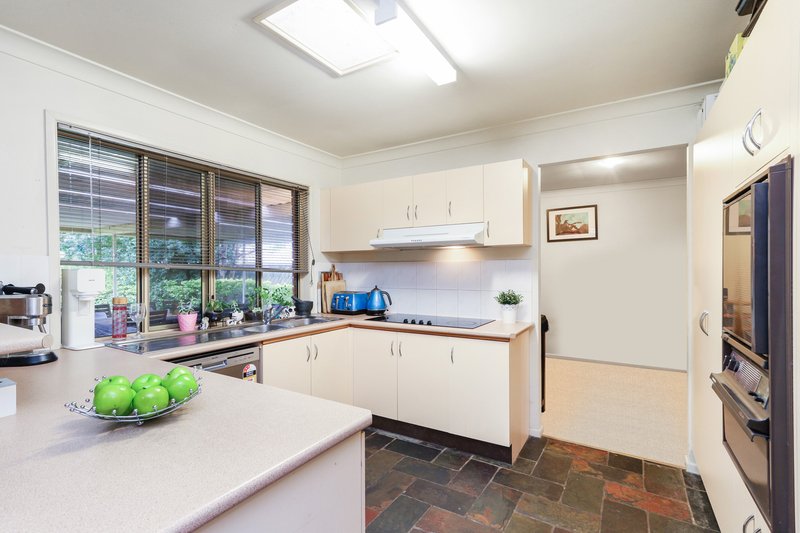 Photo - 11 Shaun Place, Keperra QLD 4054 - Image 7