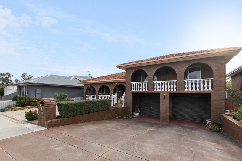 Photo - 11 Sheldrake Street, Stirling WA 6021 - Image 1