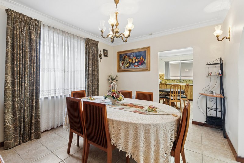 Photo - 11 Sheldrake Street, Stirling WA 6021 - Image 5