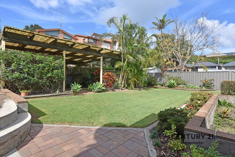 Photo - 11 Sherburn Place, Charlestown NSW 2290 - Image 2