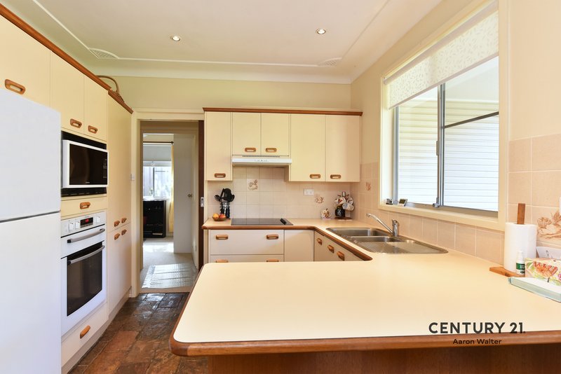 Photo - 11 Sherburn Place, Charlestown NSW 2290 - Image 5