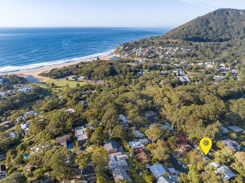 Photo - 11 Sheridan Crescent, Stanwell Park NSW 2508 - Image 2