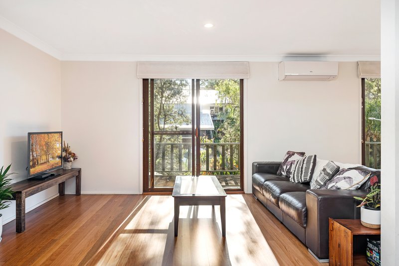 Photo - 11 Sheridan Crescent, Stanwell Park NSW 2508 - Image 5