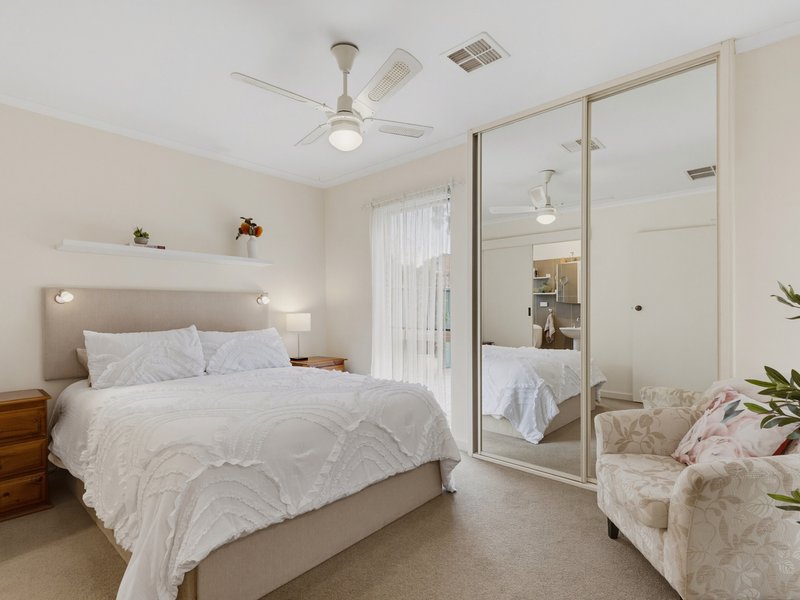 Photo - 11 Shiraz Court, Aberfoyle Park SA 5159 - Image 12