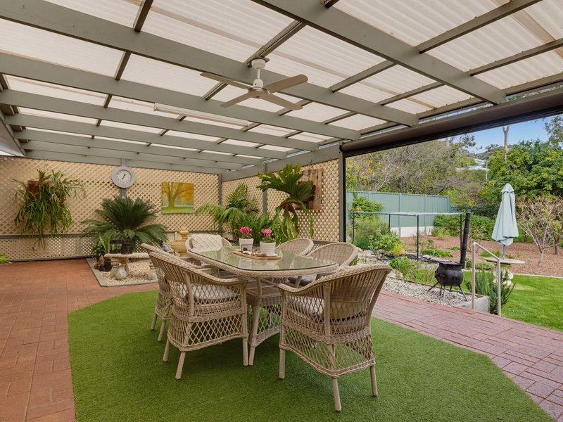 Photo - 11 Shiraz Court, Aberfoyle Park SA 5159 - Image 17