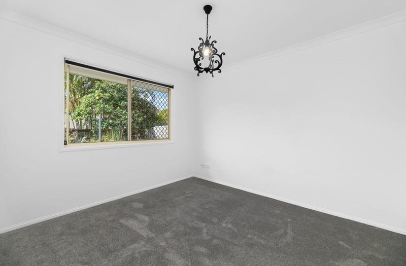 Photo - 11 Sika Court, Chermside West QLD 4032 - Image 7