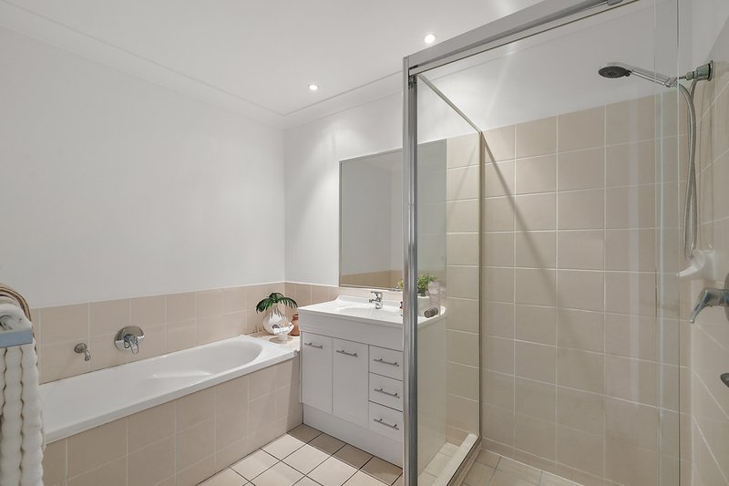 Photo - 1/1 Silvermaple Street, Robina QLD 4226 - Image 9