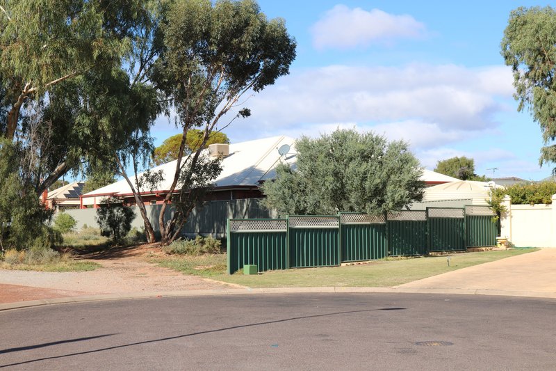 Photo - 11 Simmons Crescent, Port Augusta West SA 5700 - Image 5